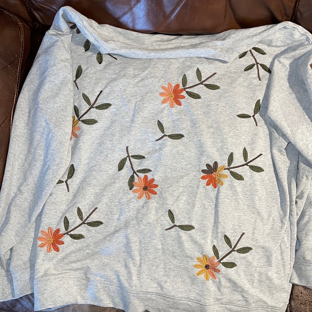 Roolee Embroidered Grey Sweatshirt